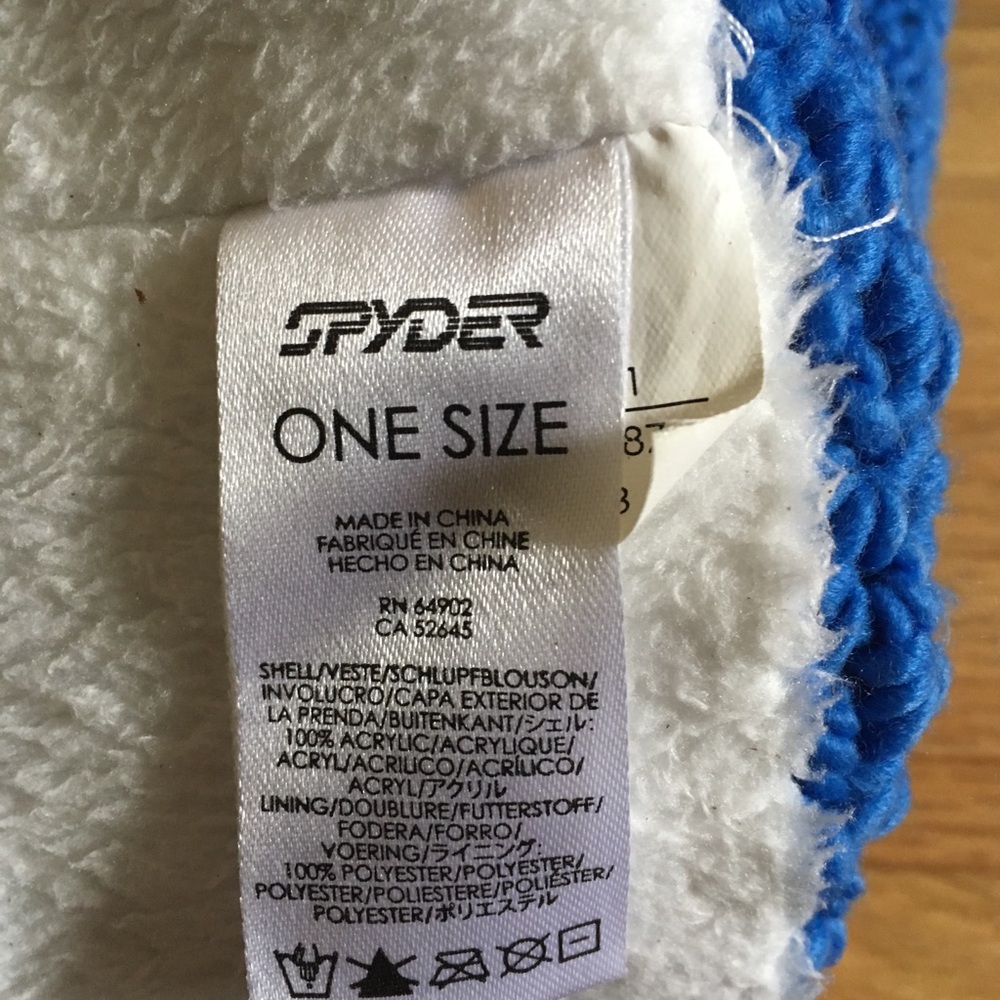 Spyder winter hat - Picture 2 of 3